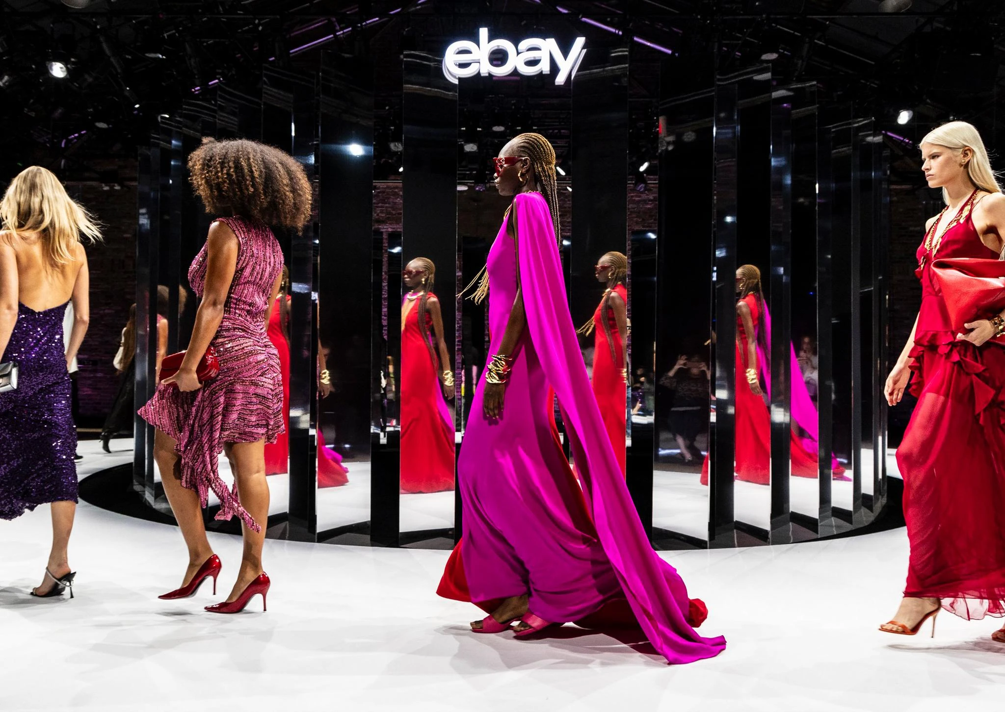 ENDLESS RUNWAY