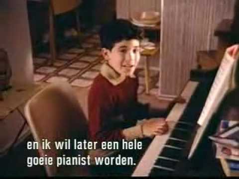 PIANO PLAYERS