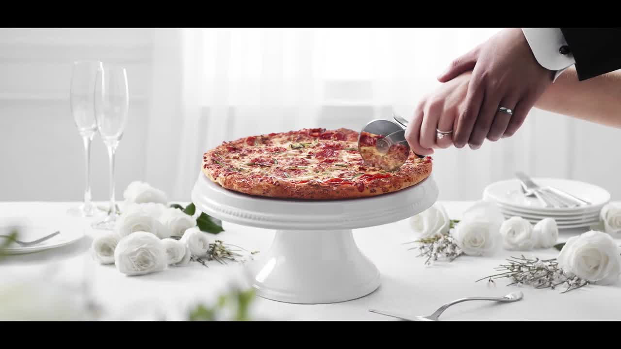 DOMINO’S WEDDING REGISTRY