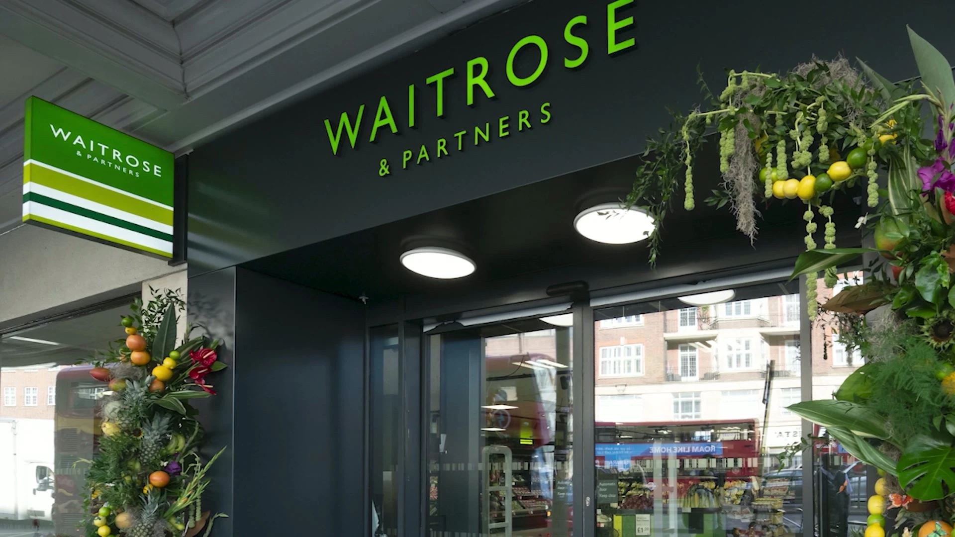 WAITROSE SWEET SUSPICION - A DELICIOUSLY FESTIVE WHODUNNIT