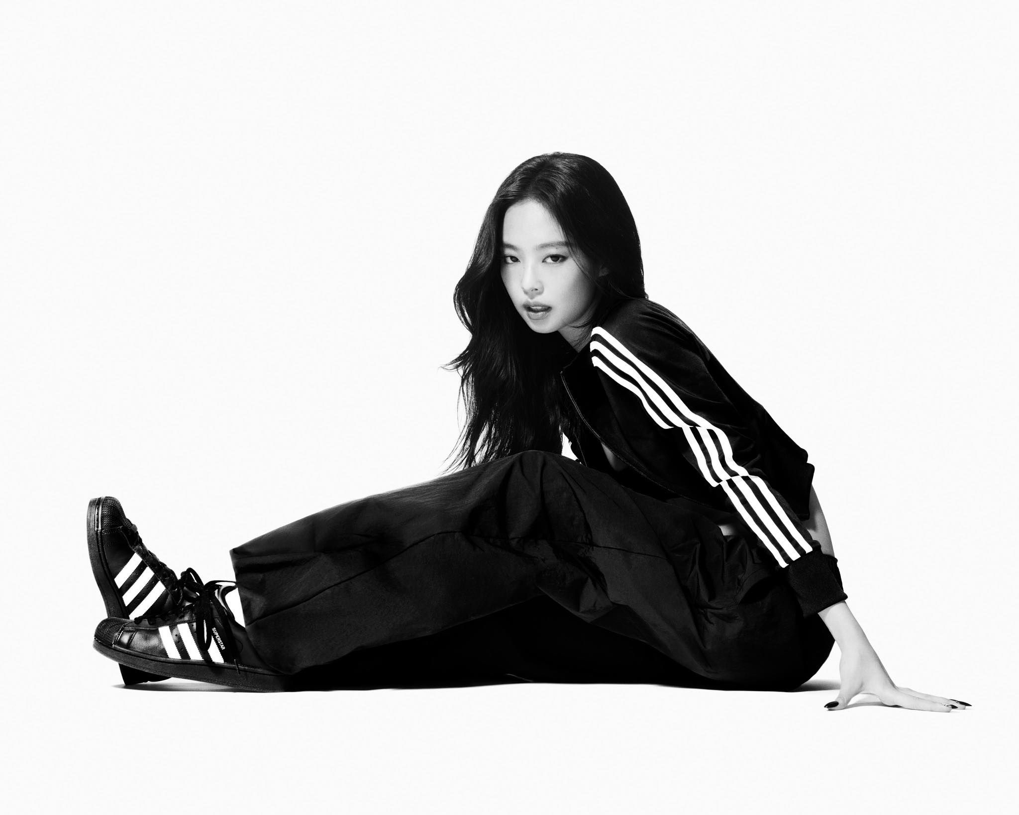 SUPERSTAR - image 1