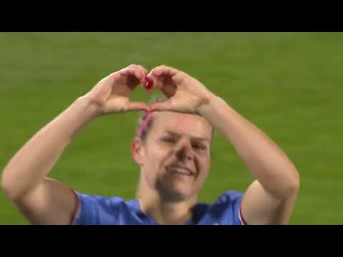 WoMen's football - image 2