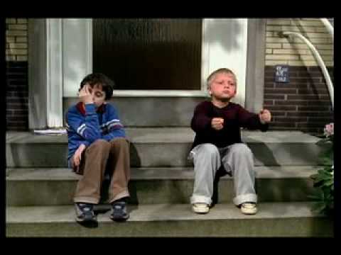 KIDS ON STEPS - image 2