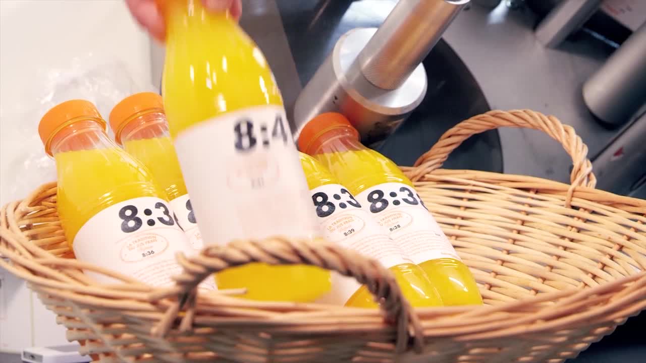 THE FRESHEST ORANGE JUICE