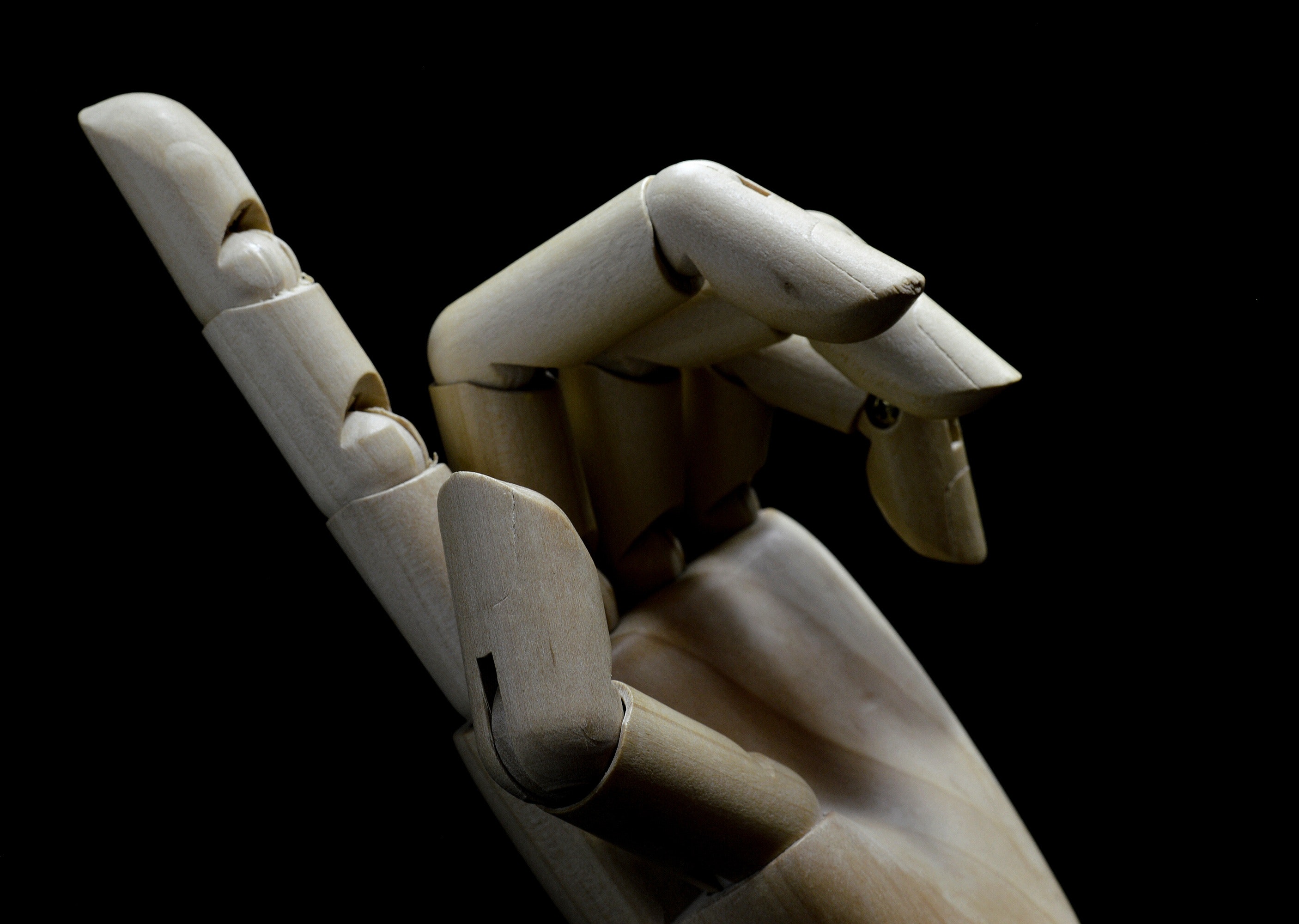 TOUCHING MASTERPIECES