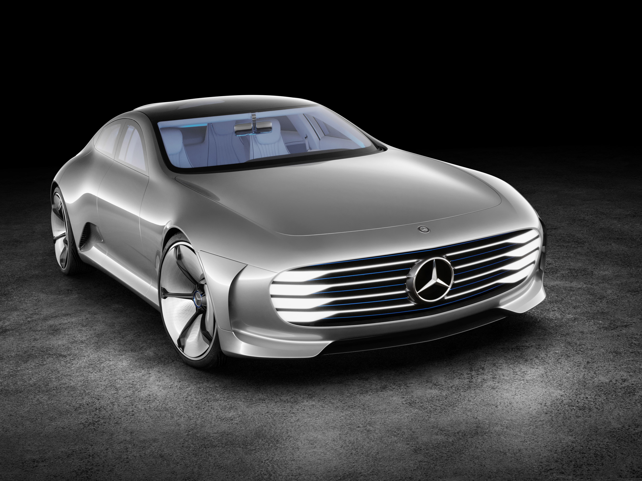 MERCEDES BENZ AT THE IAA 2015
