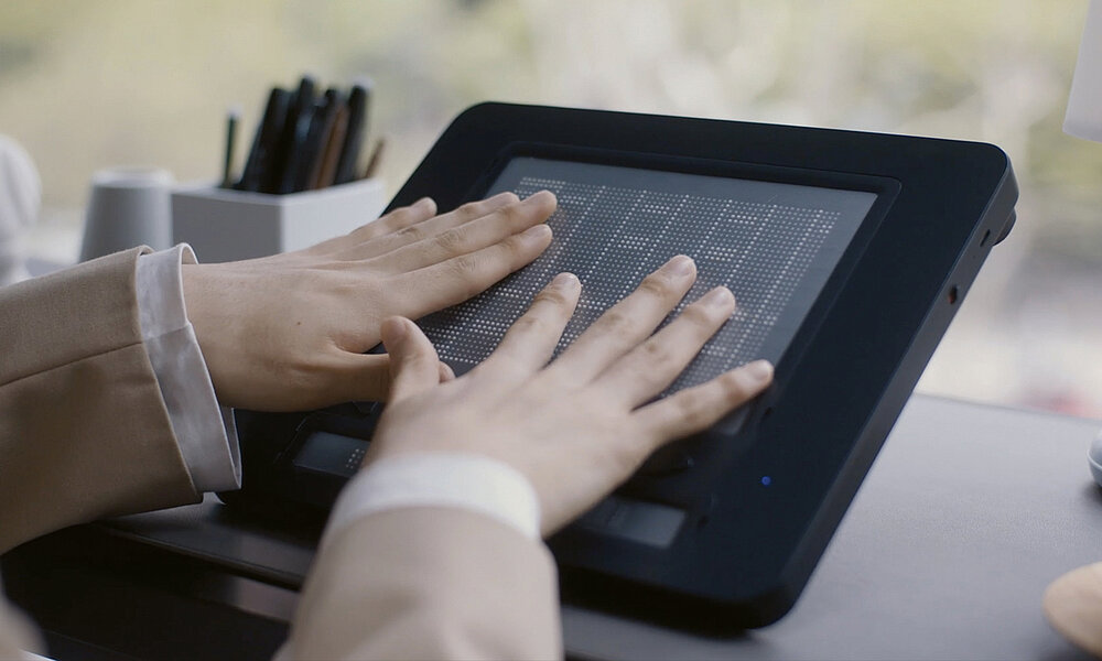 DOT PAD. THE FIRST TACTILE GRAPHICS DISPLAY FOR HEALTHCARE.
